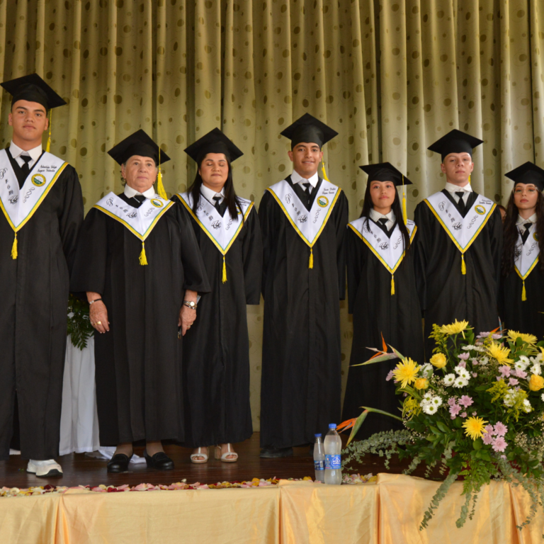 Ceremonia de graduación Ferrini Ciudad Bolívar 2023-2